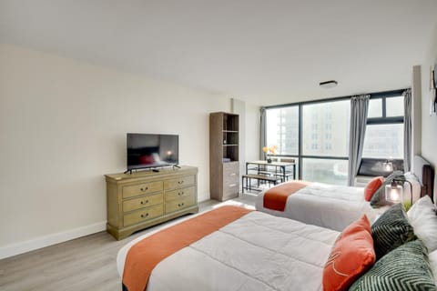 Oceanfront Daytona Beach Studio with Pool Access Apartment in Daytona Beach Shores