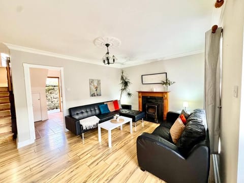 Central 2BD Townhouse in the Heart of Dublin 1 House in Dublin