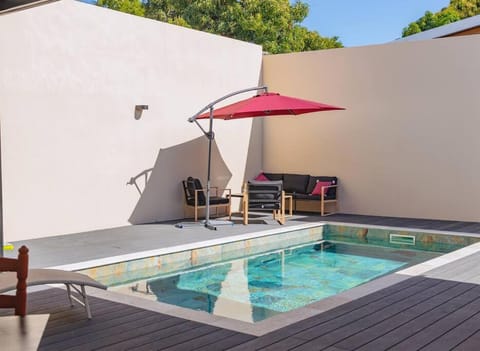 Balcony/Terrace, Swimming pool