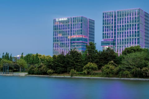 Property building, Natural landscape, City view, Lake view
