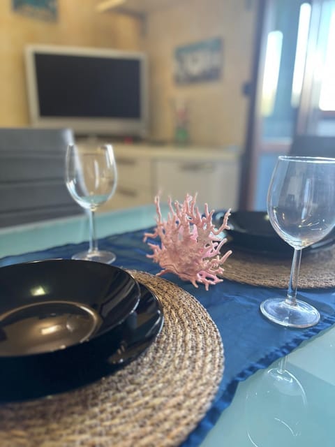 TV and multimedia, Dining area