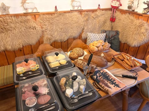 Food and drinks, Food, Breakfast, Buffet breakfast