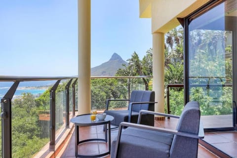 Villa Sol Camps Bay - Family Villa with 360 views Villa in Cape Town