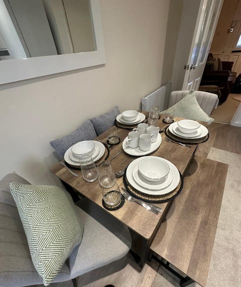 Food close-up, Food and drinks, Photo of the whole room, Dining area, kitchen