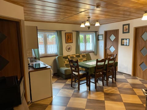 Living room, Seating area, Dining area