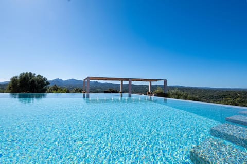 Villa Sole Tra i Ginepri Villa in Olbia