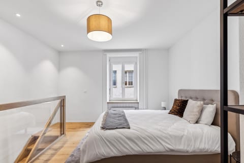 Bed, Photo of the whole room, Bedroom, Family