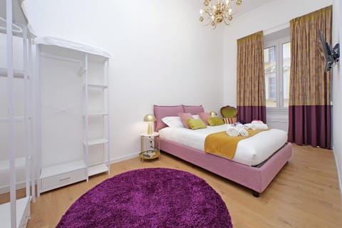 Bed, Photo of the whole room, Bedroom, towels, wardrobe