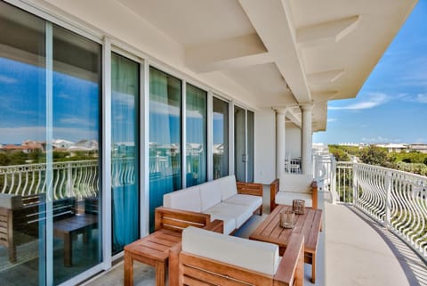 Legacy Alexander at Palm Court House in Rosemary Beach