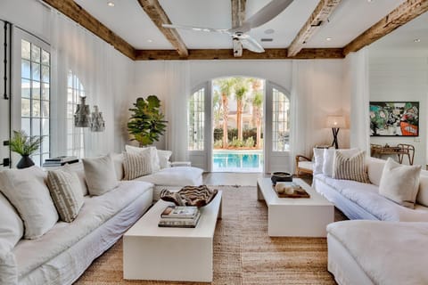 Elysee Retreat House in Rosemary Beach