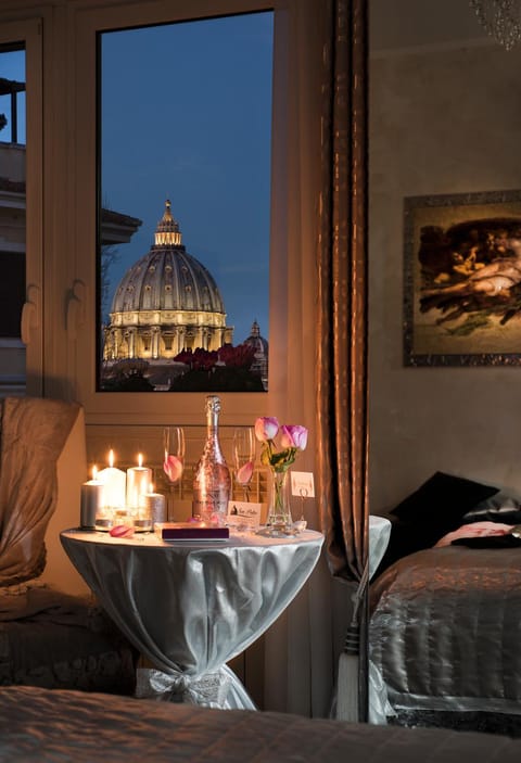 Night, Neighbourhood, Balcony/Terrace, Food, Landmark view, Alcoholic drinks, Non alcoholic drinks, Sunset