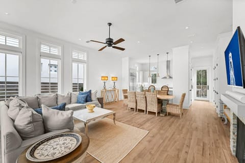 Southern Seaside Cottage and Carriage House House in Inlet Beach