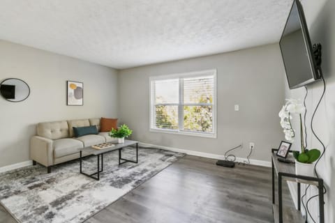 Barcelo at East Cobb O20 1 Bed 1 Bath Furnished Apartment in Marietta