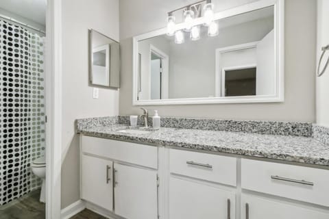 Barcelo at East Cobb O20 1 Bed 1 Bath Furnished Apartment in Marietta