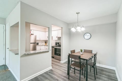 Barcelo at East Cobb Q5 1 Bd 1Bth Newly furnished Apartment in Marietta