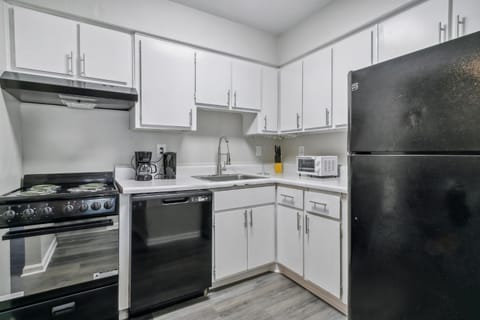 Barcelo at East Cobb Q7 1 Bd 1 Bth Furnished Apartment in Marietta