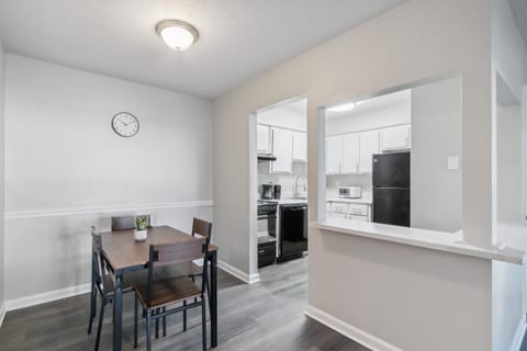 Barcelo at East Cobb Q7 1 Bd 1 Bth Furnished Apartment in Marietta