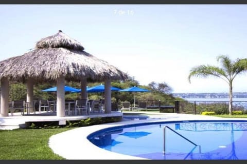 Hermoso departamento en Tequesquitengo vista acceso al lago alberca climatizada Apartment in Tequesquitengo