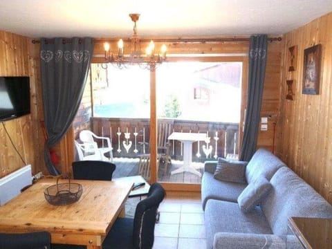 Bed, furniture, kitchen
