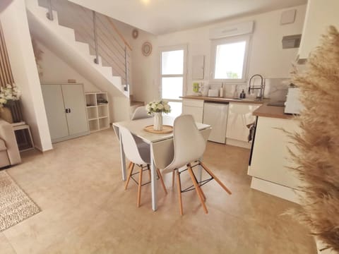 Magnifique duplex neuf parking et terrasse Apartment in Dole