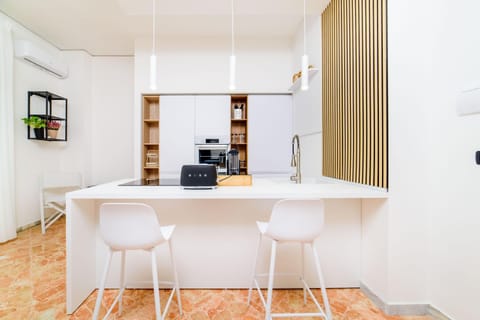 Kitchen or kitchenette, Sea view