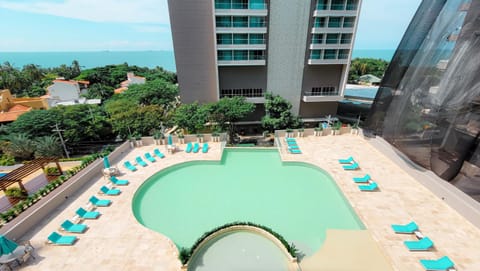Property building, Natural landscape, Sea view, Swimming pool, sunbed