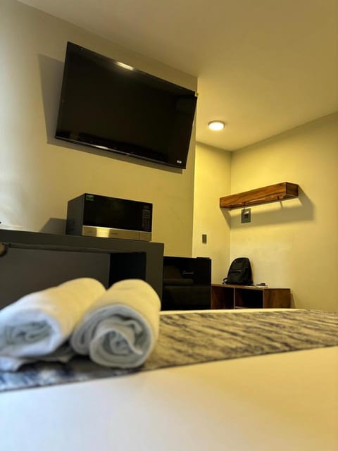 TV and multimedia, Photo of the whole room, towels