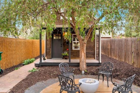 Property building, Garden, Garden view