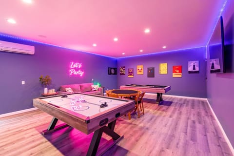 Game Room, TV and multimedia