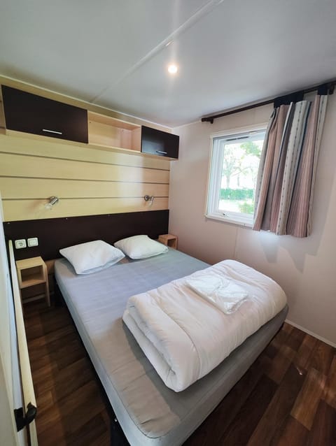 Aux Portes des Monts d'Aubrac Campground/ 
RV Resort in Espalion