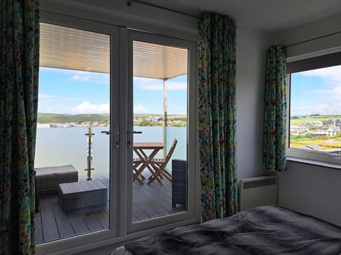 2-bed flat with balcony Apartment in Polzeath