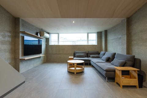 Communal lounge/ TV room, TV and multimedia, Living room
