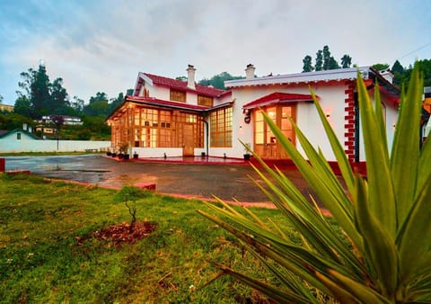 Property building, Day