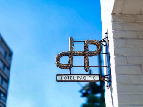 Logo/Certificate/Sign