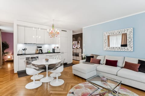 Central Top Location AC Free Parking Apartment in Zurich City