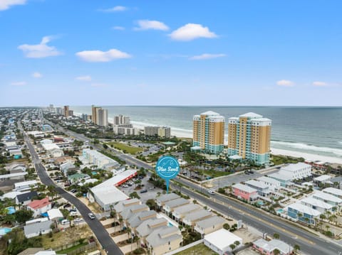 Escape to Sand Dollar Holler: Coastal Retreat, 3 Beds, 25 Baths, Sleeps 10! House in Lower Grand Lagoon