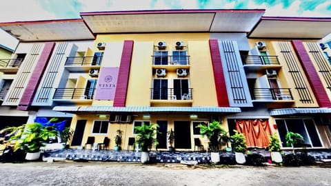 Property building, Facade/entrance