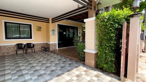 Property building, Day