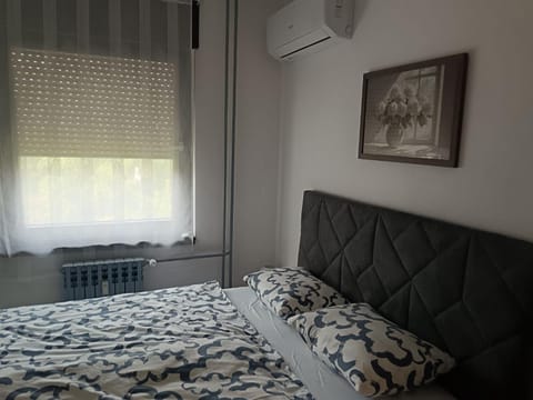Bed, Decorative detail, Bedroom