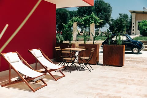 Patio, Day, Dining area, Area and facilities, furniture, sunbed
