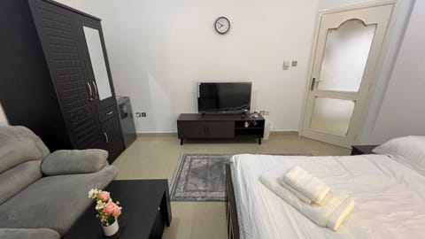 TV and multimedia, Bedroom, wardrobe