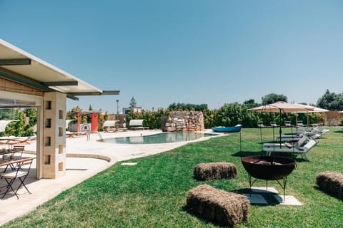 Natural landscape, BBQ facilities, Garden, Garden view, Pool view, Area and facilities, Swimming pool, sunbed