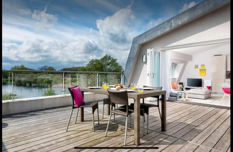 View (from property/room), Balcony/Terrace
