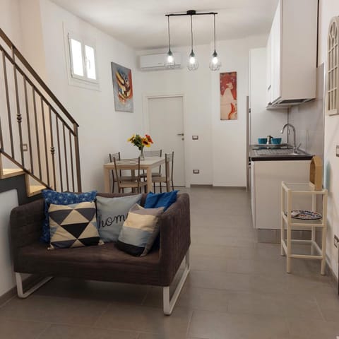 Appartamento dietro il lungomare fra le due baie, fino a 8 posti letto Apartment in Sestri Levante