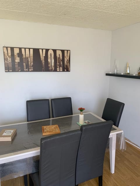 L appart Apartment in Joué-lès-Tours