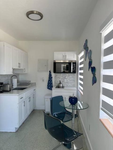 Villa Clara Blue-Little Havana Apartment in Brickell