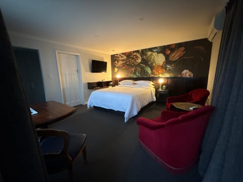 Living room, Seating area, Bedroom