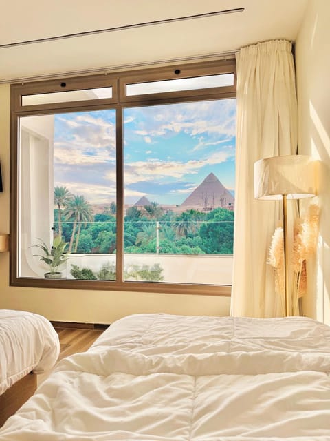 City view, Garden view, Landmark view, Landmark view, Mountain view
