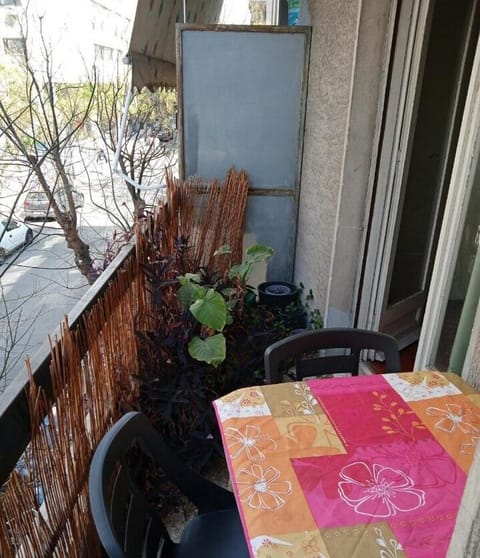 Simple apartment Apartment in Athens