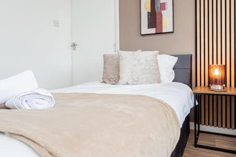 Enchanting 4 spacious bedrooms Villa in Metropolitan Borough of Solihull